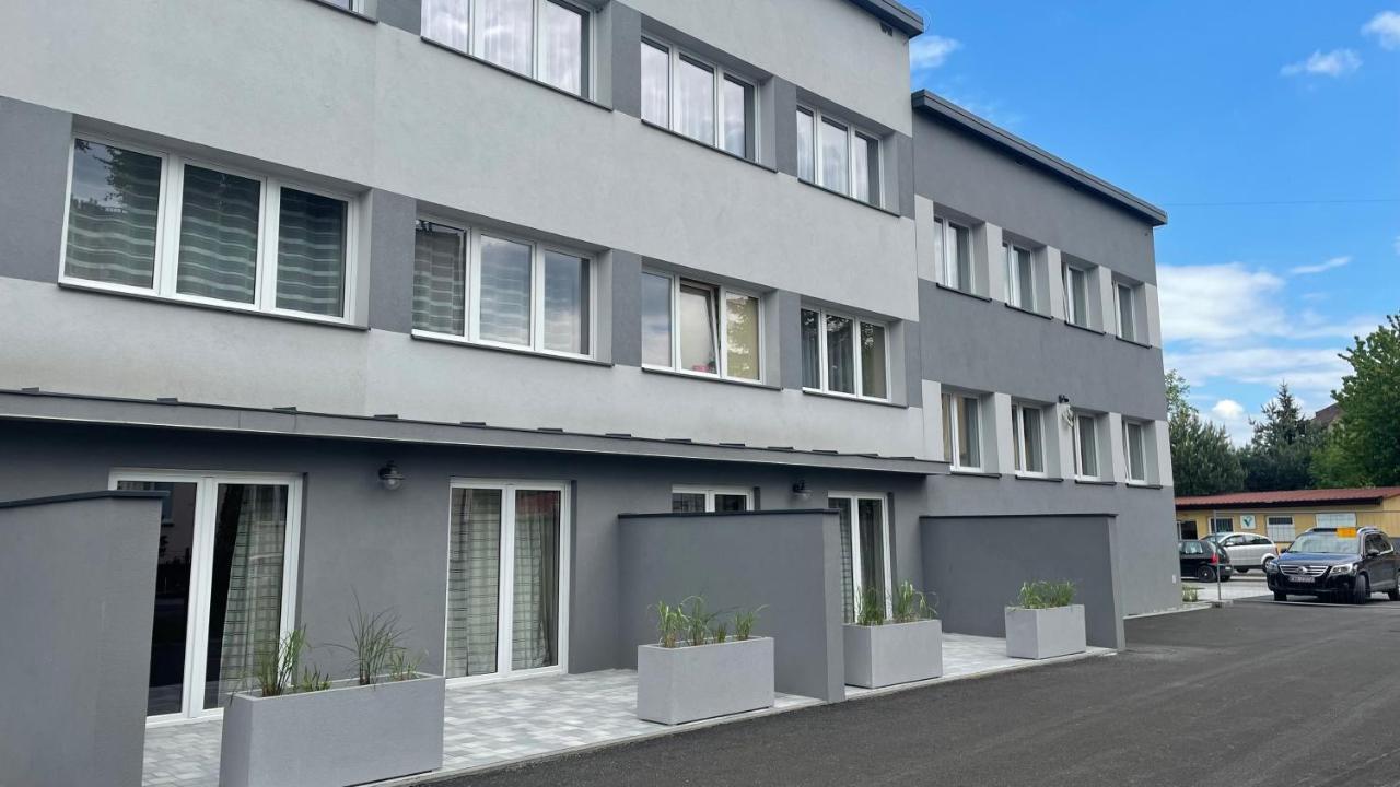 Aparthotel WADOWICE&Hostel GENERY Zewnętrze zdjęcie