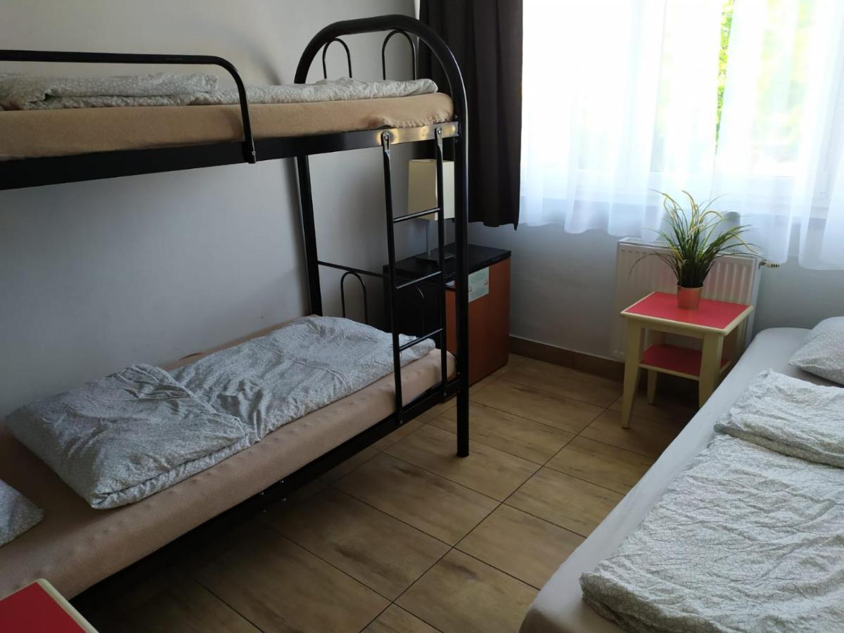 Aparthotel WADOWICE&Hostel GENERY Zewnętrze zdjęcie